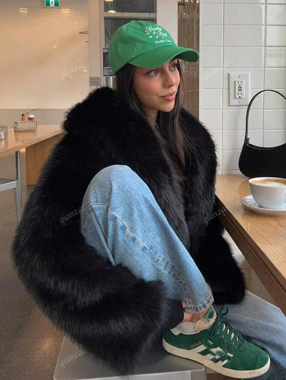 Amelia™ | Zachte faux-fur jas met een lichte, luxe uitstraling