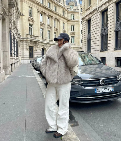 Amelia™ | Zachte faux-fur jas met een lichte, luxe uitstraling